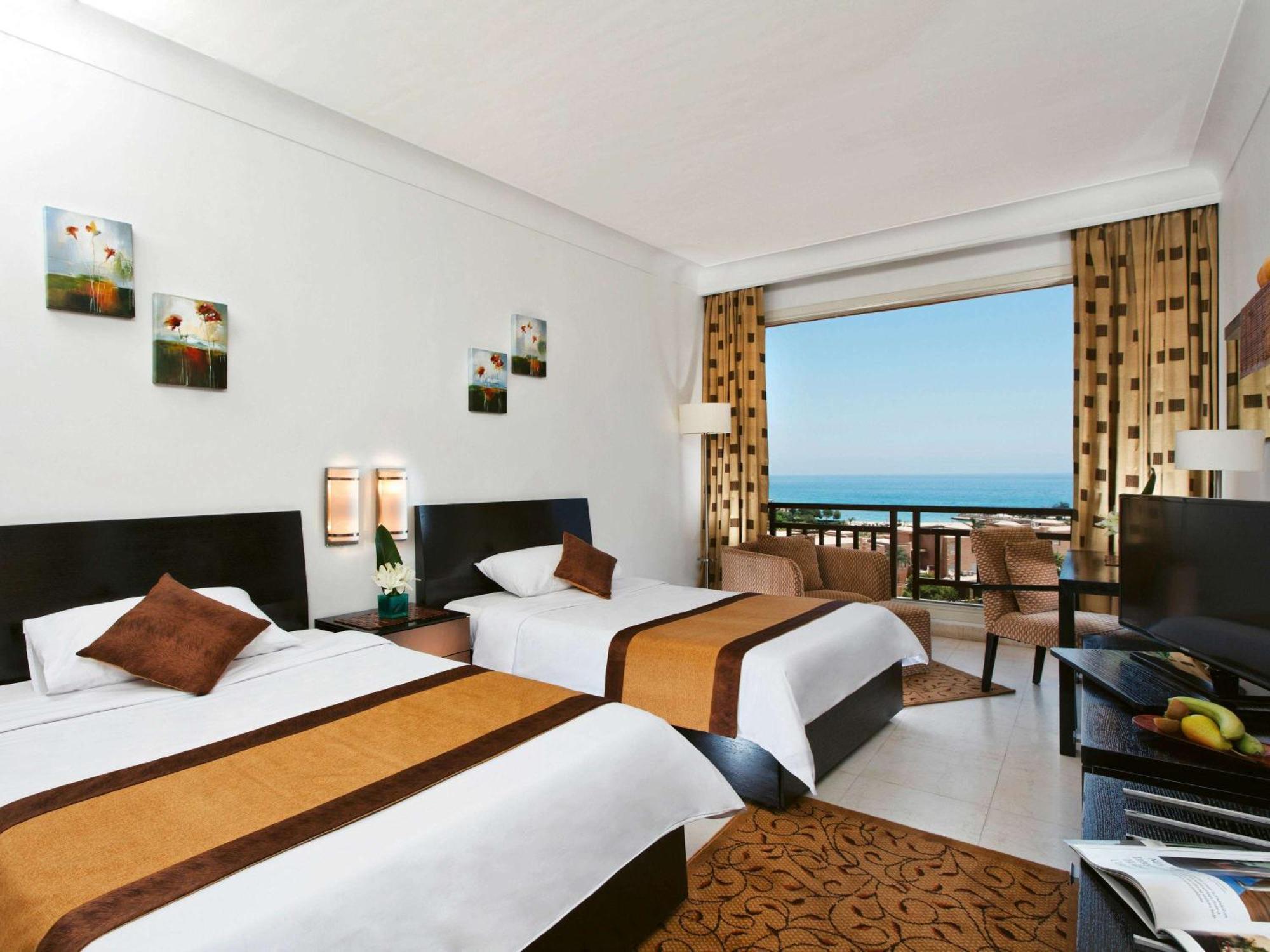 Moevenpick Resort El Sokhna Ain Sukhna Luaran gambar A room at the hotel